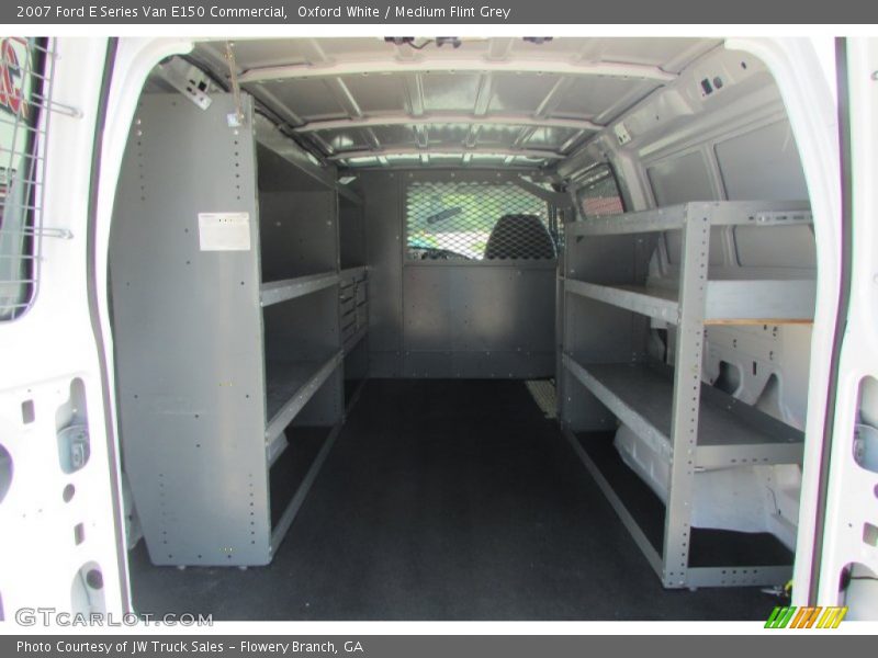 Oxford White / Medium Flint Grey 2007 Ford E Series Van E150 Commercial