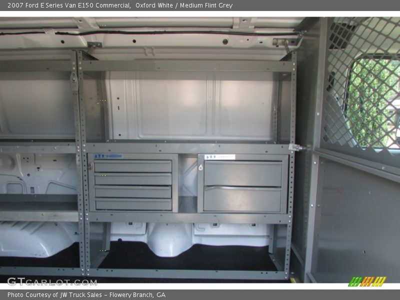 Oxford White / Medium Flint Grey 2007 Ford E Series Van E150 Commercial