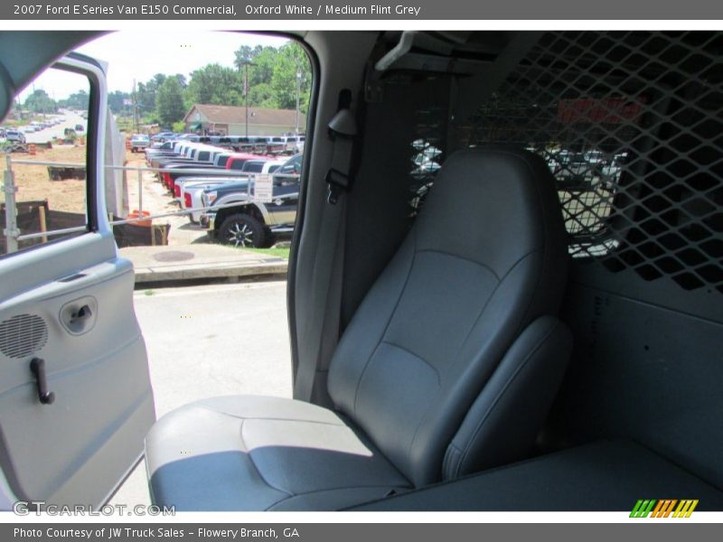 Oxford White / Medium Flint Grey 2007 Ford E Series Van E150 Commercial
