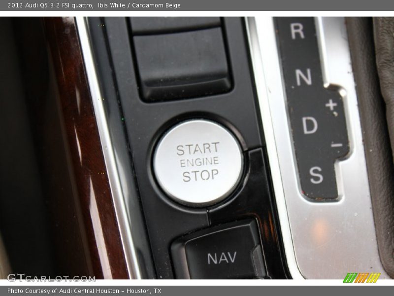 Ibis White / Cardamom Beige 2012 Audi Q5 3.2 FSI quattro