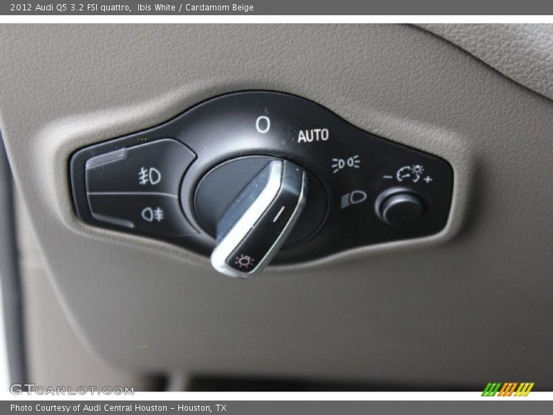Ibis White / Cardamom Beige 2012 Audi Q5 3.2 FSI quattro