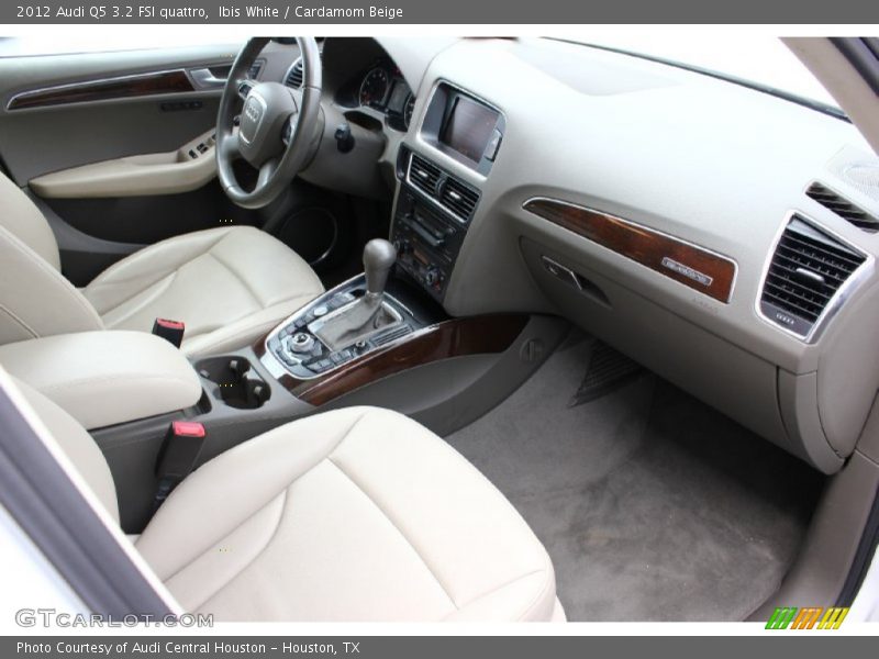 Ibis White / Cardamom Beige 2012 Audi Q5 3.2 FSI quattro