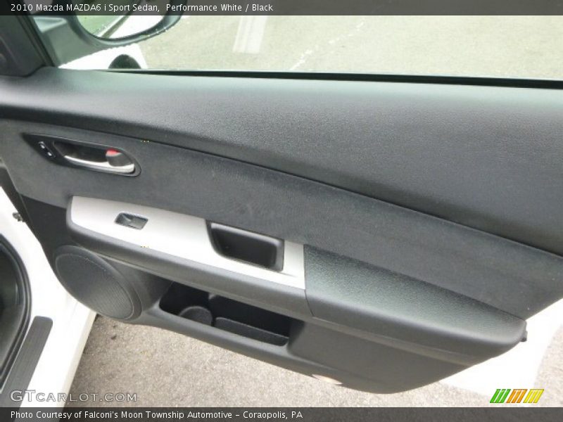 Performance White / Black 2010 Mazda MAZDA6 i Sport Sedan