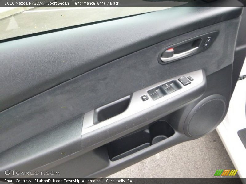 Performance White / Black 2010 Mazda MAZDA6 i Sport Sedan