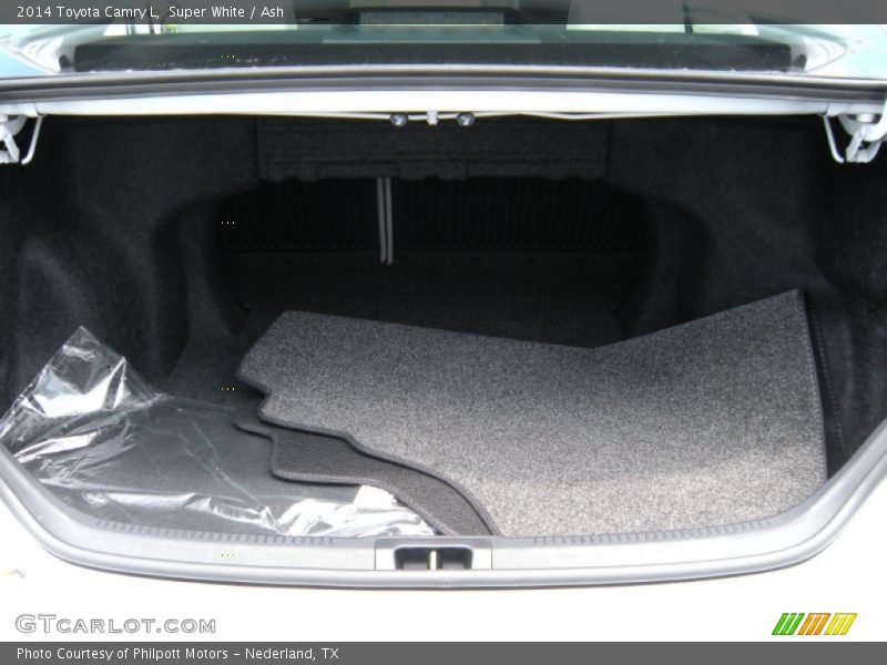 Super White / Ash 2014 Toyota Camry L
