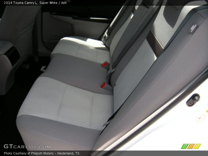 Super White / Ash 2014 Toyota Camry L