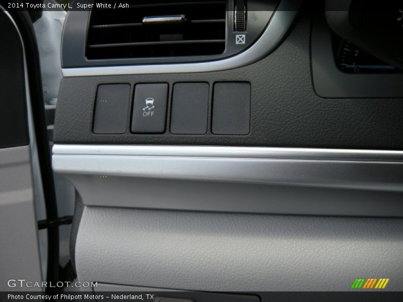 Super White / Ash 2014 Toyota Camry L