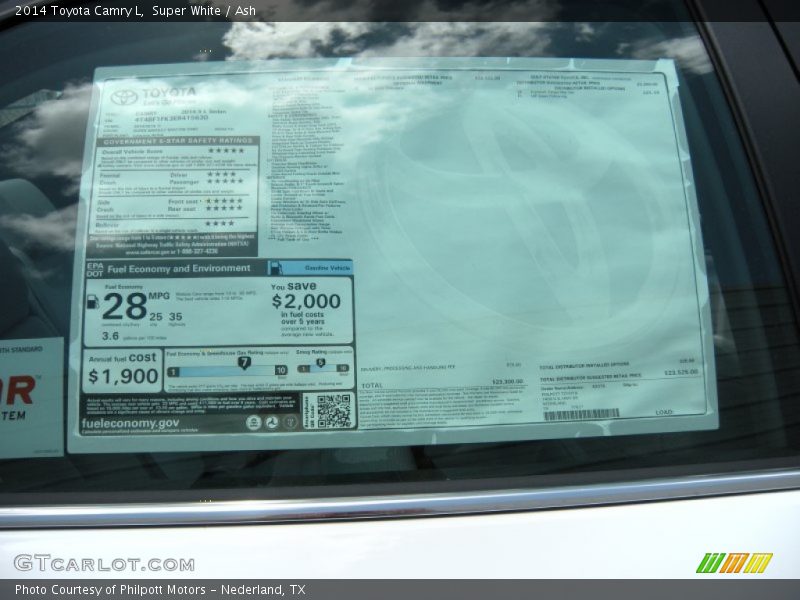 Super White / Ash 2014 Toyota Camry L