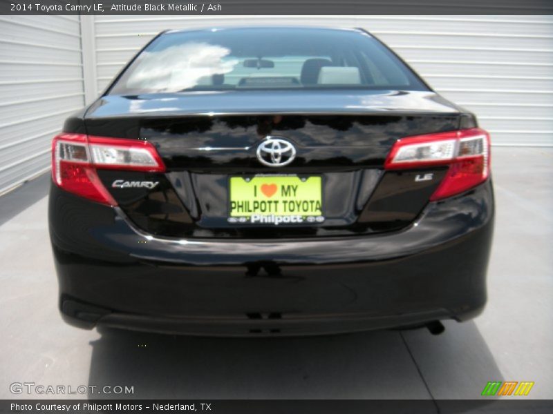 Attitude Black Metallic / Ash 2014 Toyota Camry LE