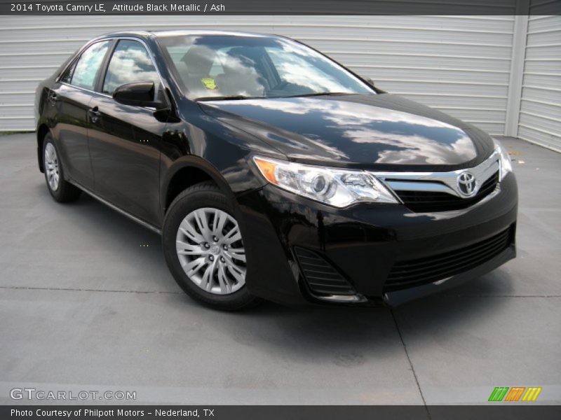 Attitude Black Metallic / Ash 2014 Toyota Camry LE