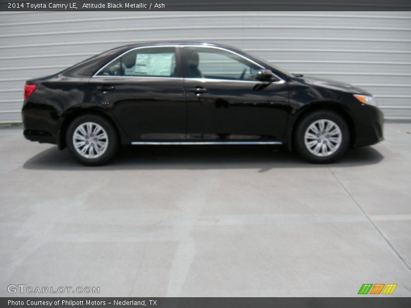 Attitude Black Metallic / Ash 2014 Toyota Camry LE