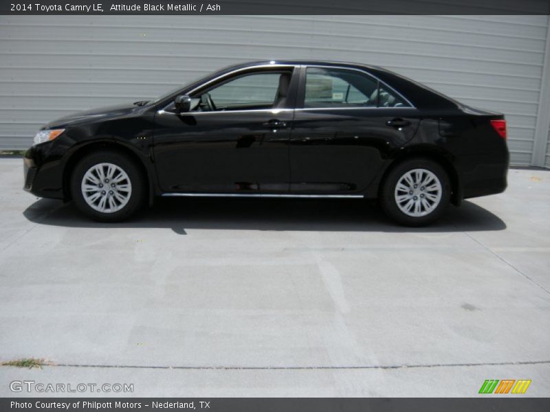 Attitude Black Metallic / Ash 2014 Toyota Camry LE