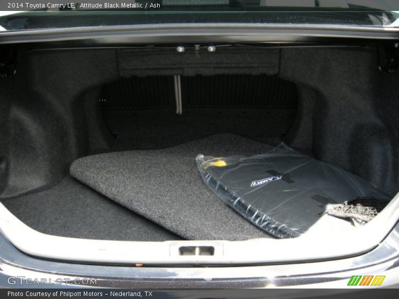Attitude Black Metallic / Ash 2014 Toyota Camry LE