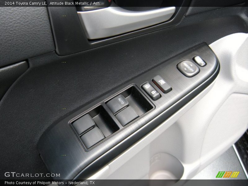 Attitude Black Metallic / Ash 2014 Toyota Camry LE
