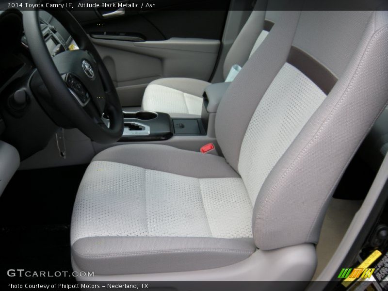 Attitude Black Metallic / Ash 2014 Toyota Camry LE