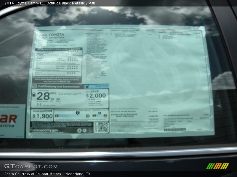 Attitude Black Metallic / Ash 2014 Toyota Camry LE