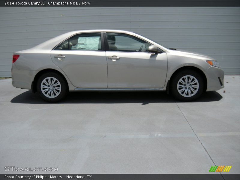 Champagne Mica / Ivory 2014 Toyota Camry LE