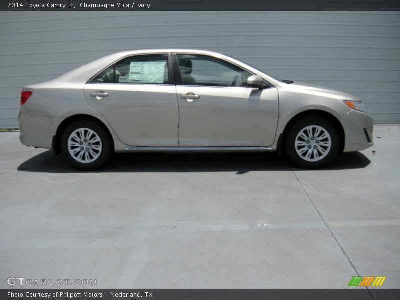 Champagne Mica / Ivory 2014 Toyota Camry LE