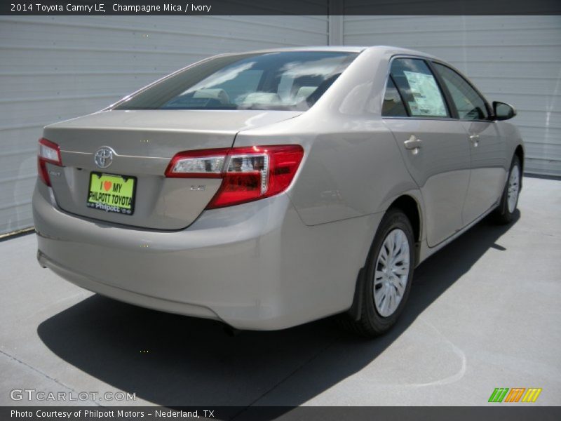 Champagne Mica / Ivory 2014 Toyota Camry LE