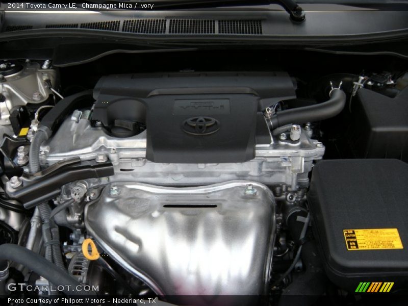 Champagne Mica / Ivory 2014 Toyota Camry LE