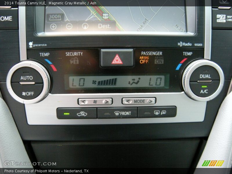Controls of 2014 Camry XLE