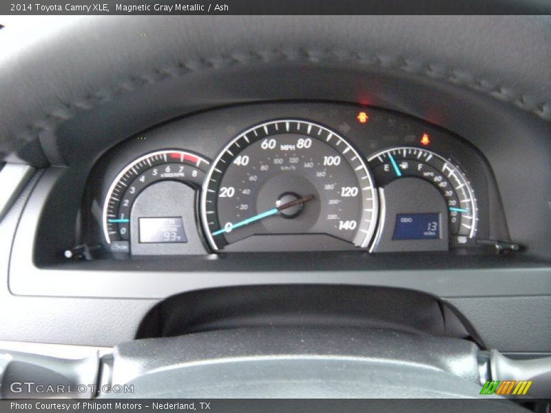  2014 Camry XLE XLE Gauges