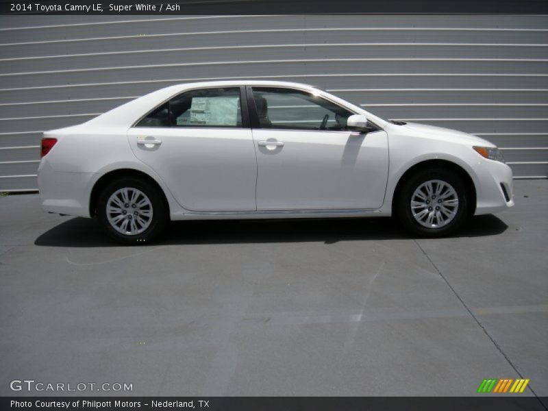 Super White / Ash 2014 Toyota Camry LE