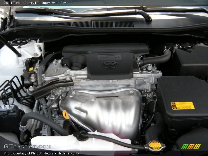 Super White / Ash 2014 Toyota Camry LE