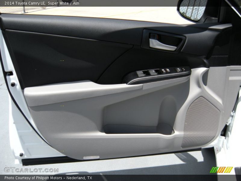 Super White / Ash 2014 Toyota Camry LE