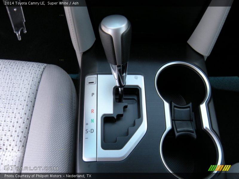 Super White / Ash 2014 Toyota Camry LE
