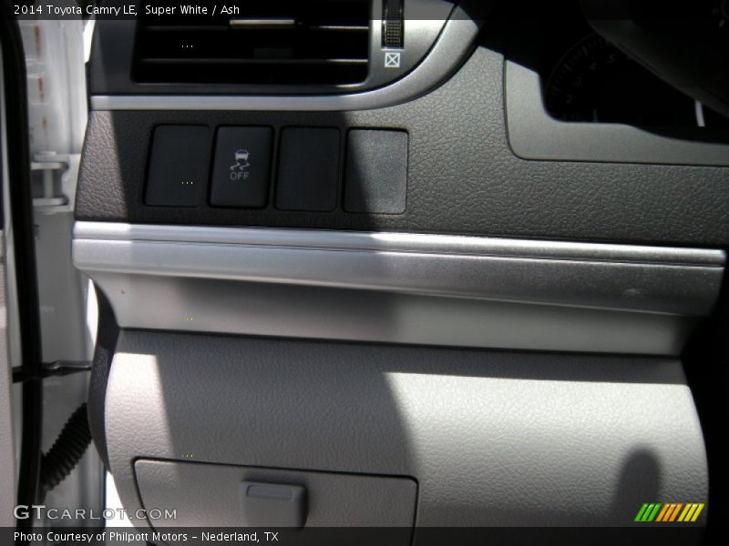 Super White / Ash 2014 Toyota Camry LE