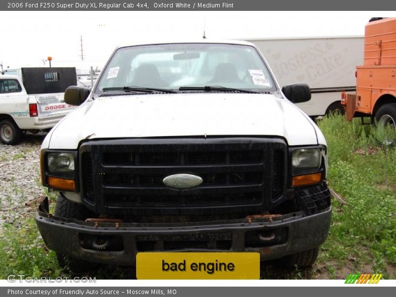 Oxford White / Medium Flint 2006 Ford F250 Super Duty XL Regular Cab 4x4