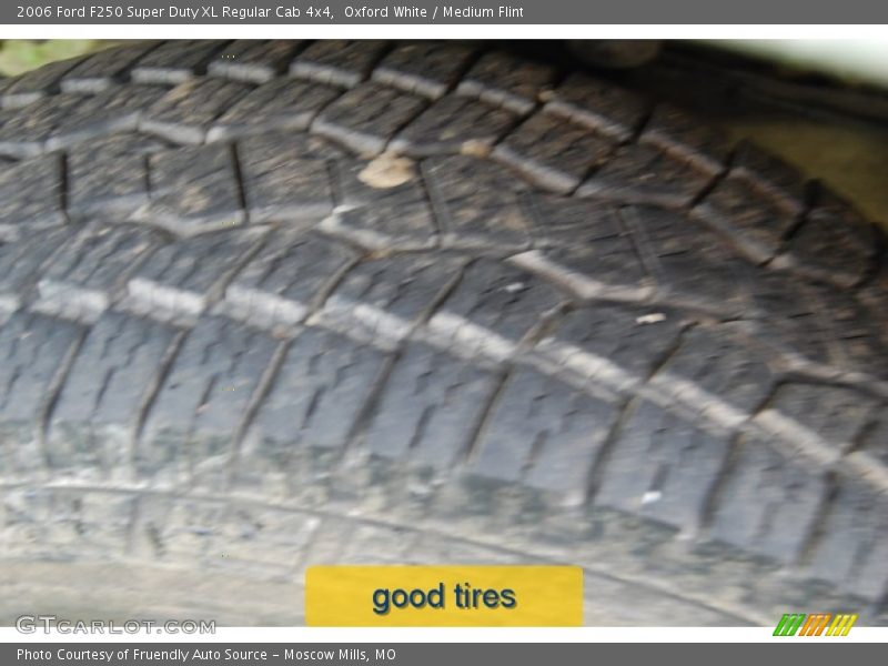 Oxford White / Medium Flint 2006 Ford F250 Super Duty XL Regular Cab 4x4