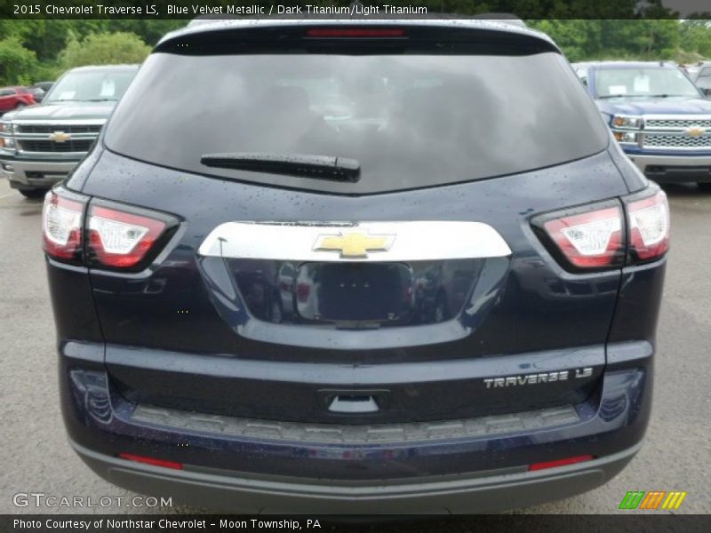 Blue Velvet Metallic / Dark Titanium/Light Titanium 2015 Chevrolet Traverse LS