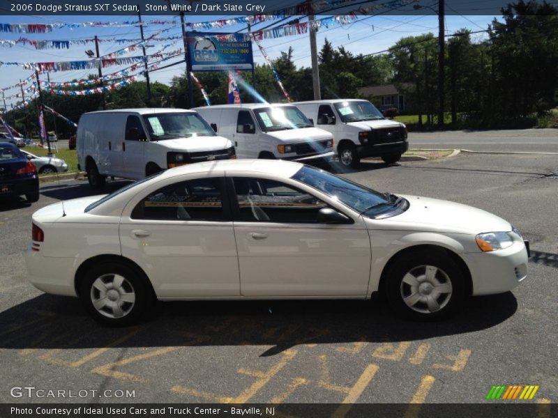 Stone White / Dark Slate Grey 2006 Dodge Stratus SXT Sedan