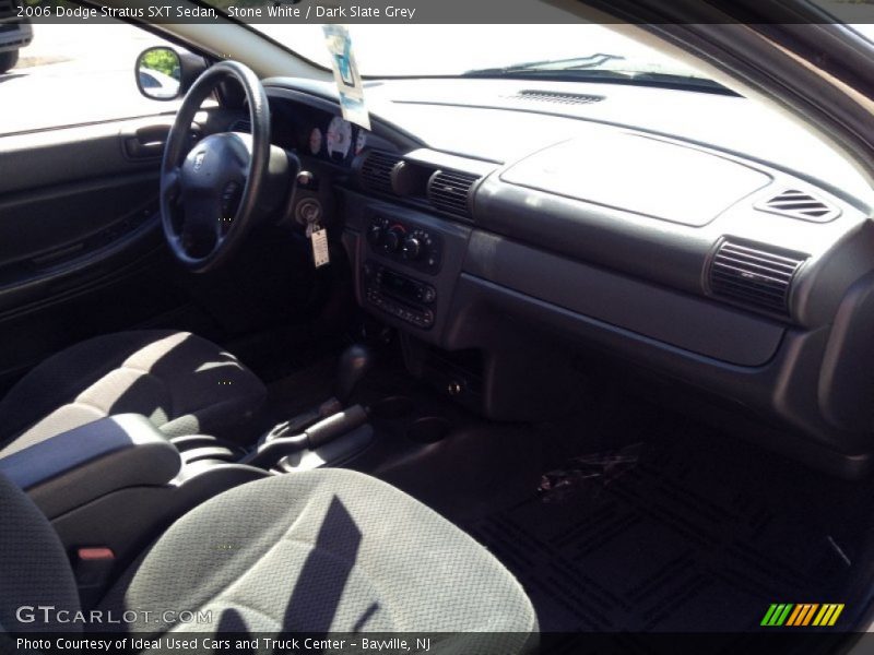 Stone White / Dark Slate Grey 2006 Dodge Stratus SXT Sedan