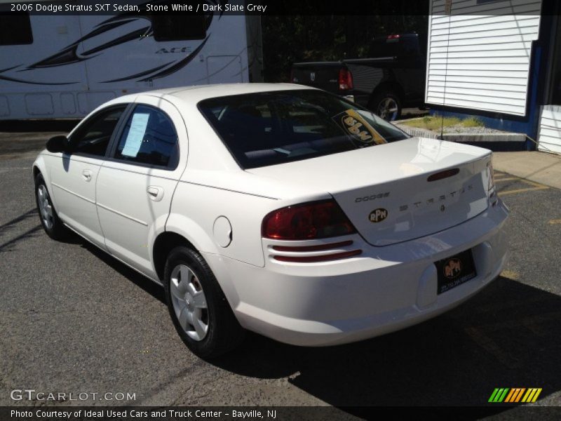 Stone White / Dark Slate Grey 2006 Dodge Stratus SXT Sedan