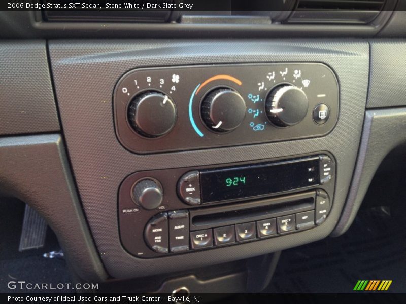 Controls of 2006 Stratus SXT Sedan