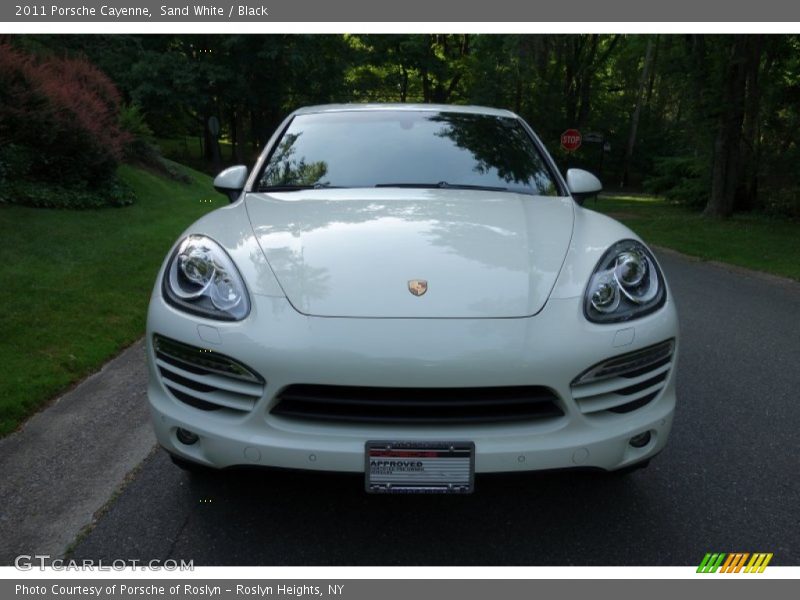 Sand White / Black 2011 Porsche Cayenne