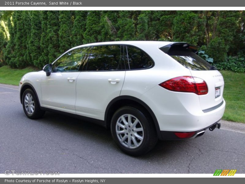 Sand White / Black 2011 Porsche Cayenne