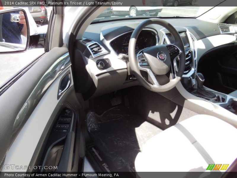 Platinum Ice Tricoat / Light Titanium/Ebony 2014 Cadillac SRX FWD