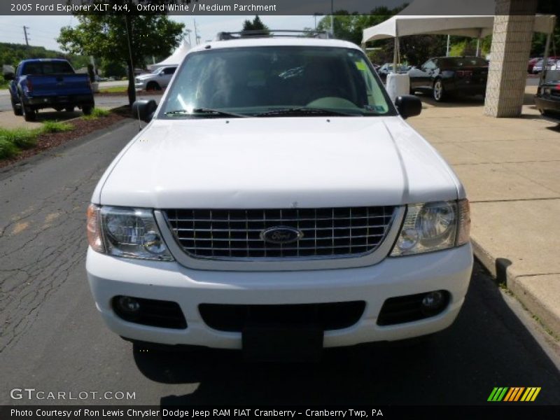 Oxford White / Medium Parchment 2005 Ford Explorer XLT 4x4