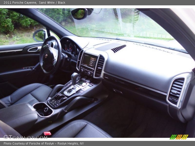 Sand White / Black 2011 Porsche Cayenne