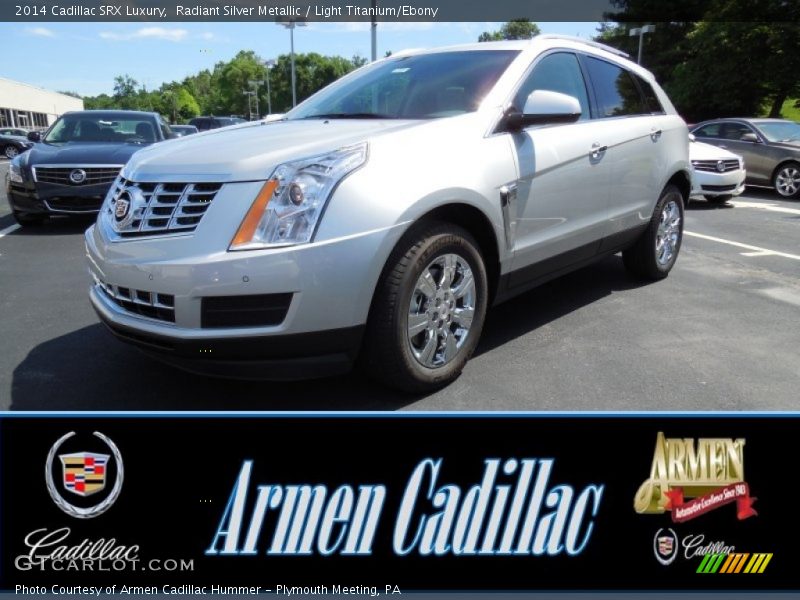 Radiant Silver Metallic / Light Titanium/Ebony 2014 Cadillac SRX Luxury