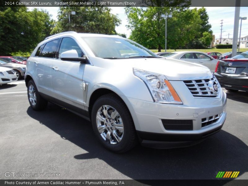 Radiant Silver Metallic / Light Titanium/Ebony 2014 Cadillac SRX Luxury