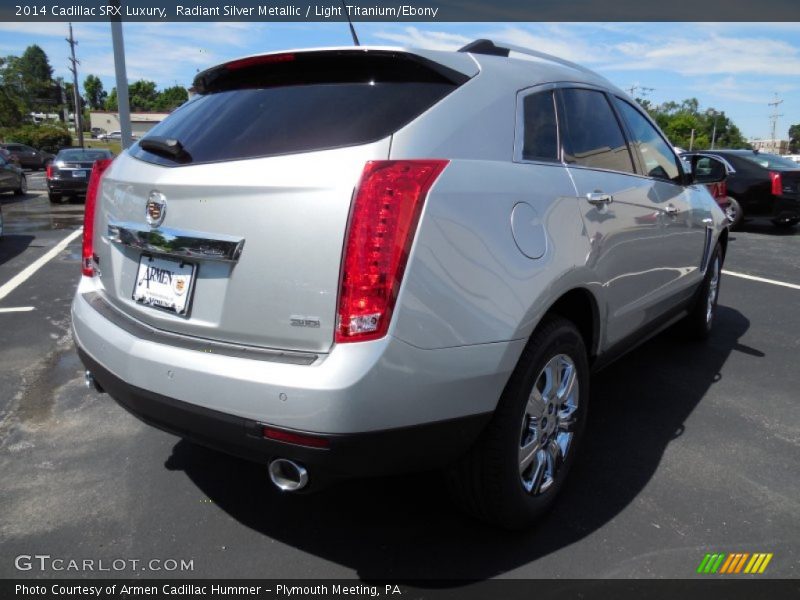 Radiant Silver Metallic / Light Titanium/Ebony 2014 Cadillac SRX Luxury