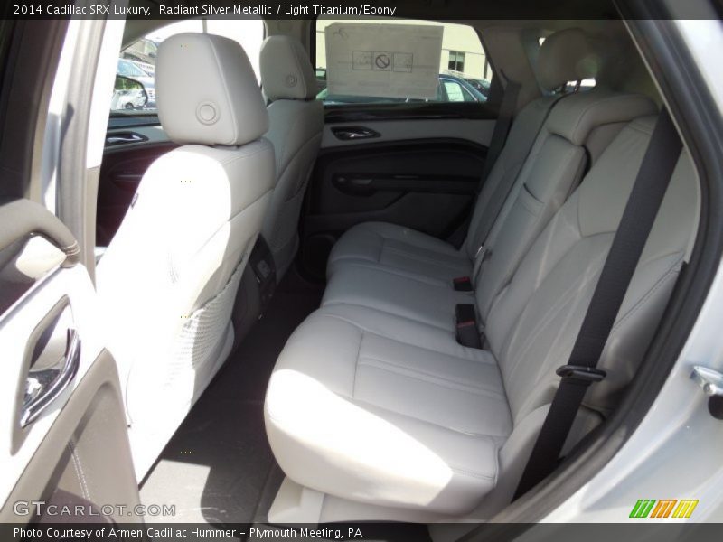 Radiant Silver Metallic / Light Titanium/Ebony 2014 Cadillac SRX Luxury