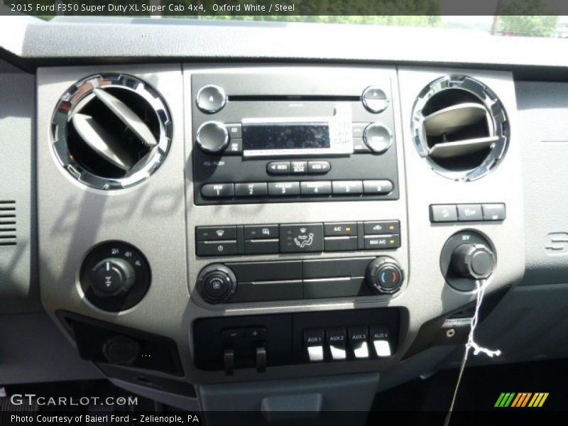 Controls of 2015 F350 Super Duty XL Super Cab 4x4