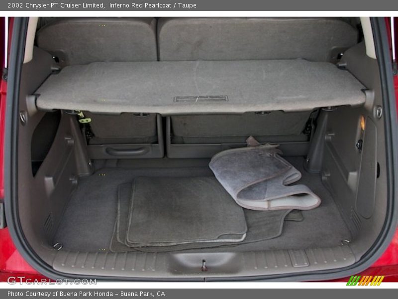 Inferno Red Pearlcoat / Taupe 2002 Chrysler PT Cruiser Limited