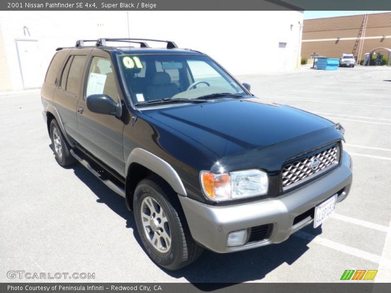 Super Black / Beige 2001 Nissan Pathfinder SE 4x4